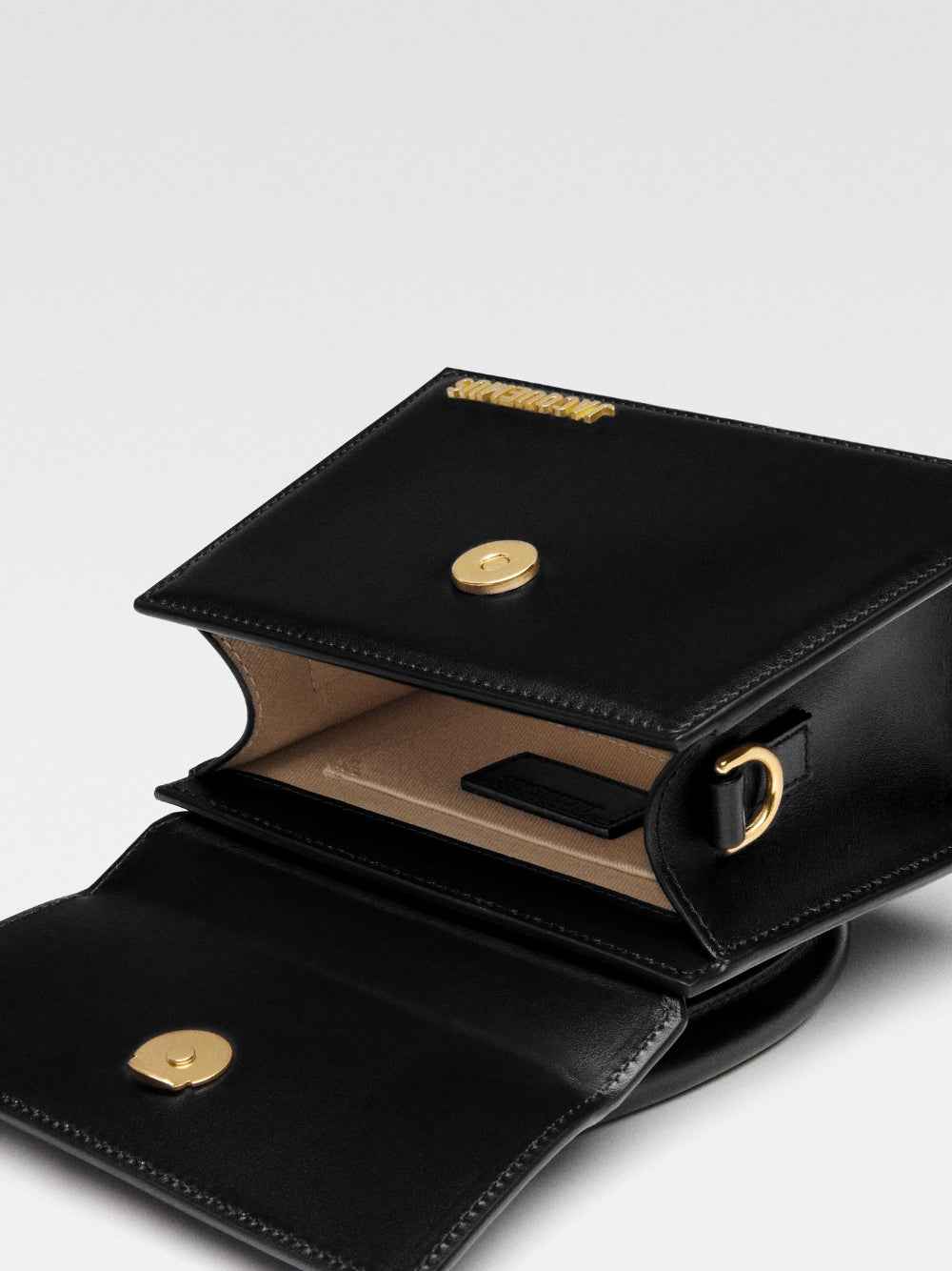 Jacquemus Le Chiquito Moyen Black Bag - Maison Cuirelle