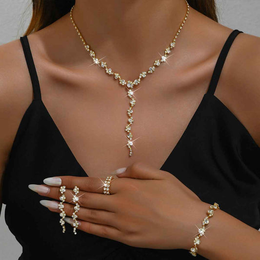 A Silver Tassel Necklace Set