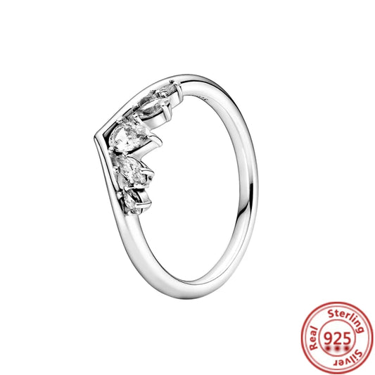 Anillo en pico con circonitas de gota